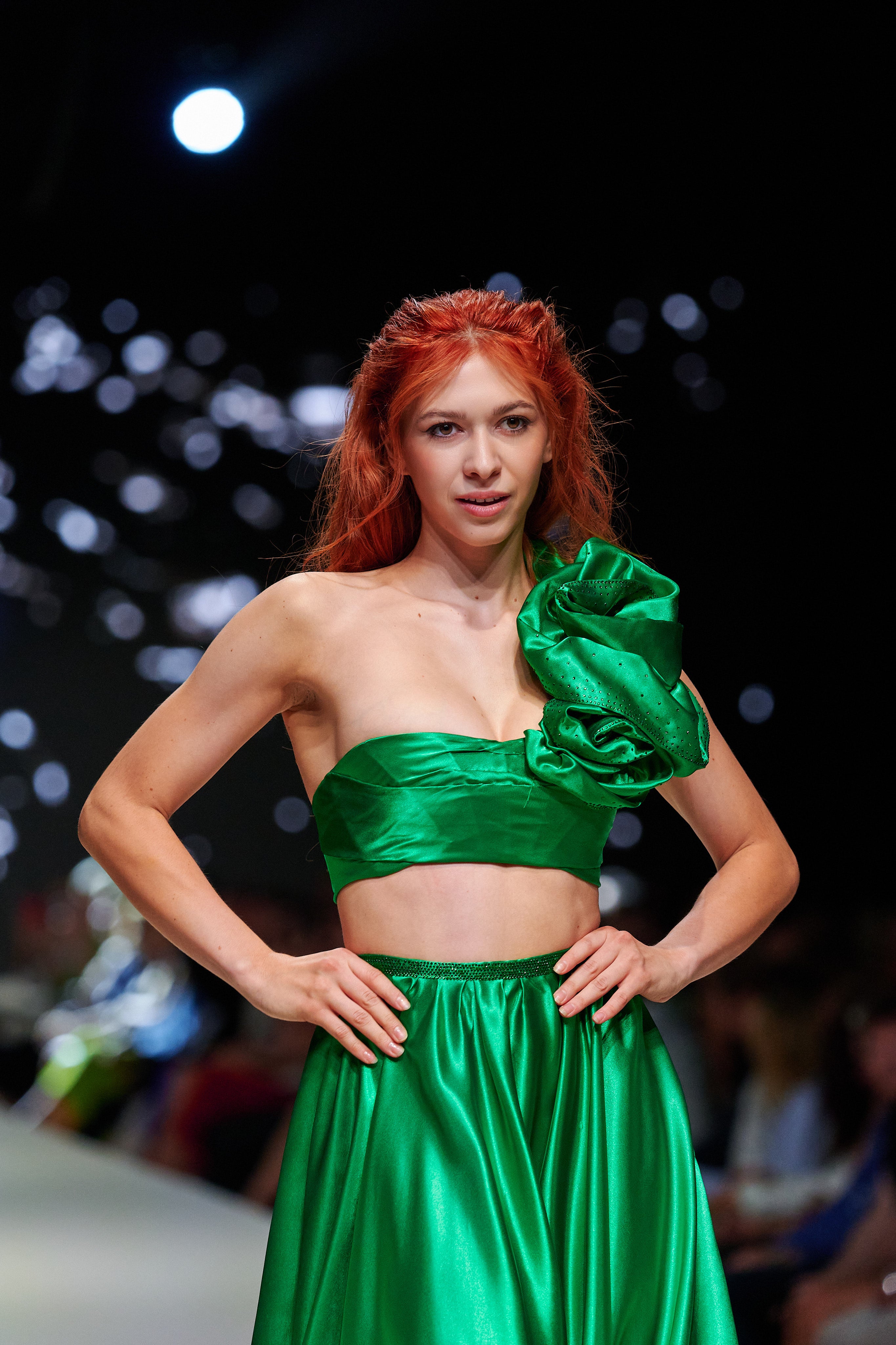 ZELENÉ DVOUDÍLNÉ ŠATY