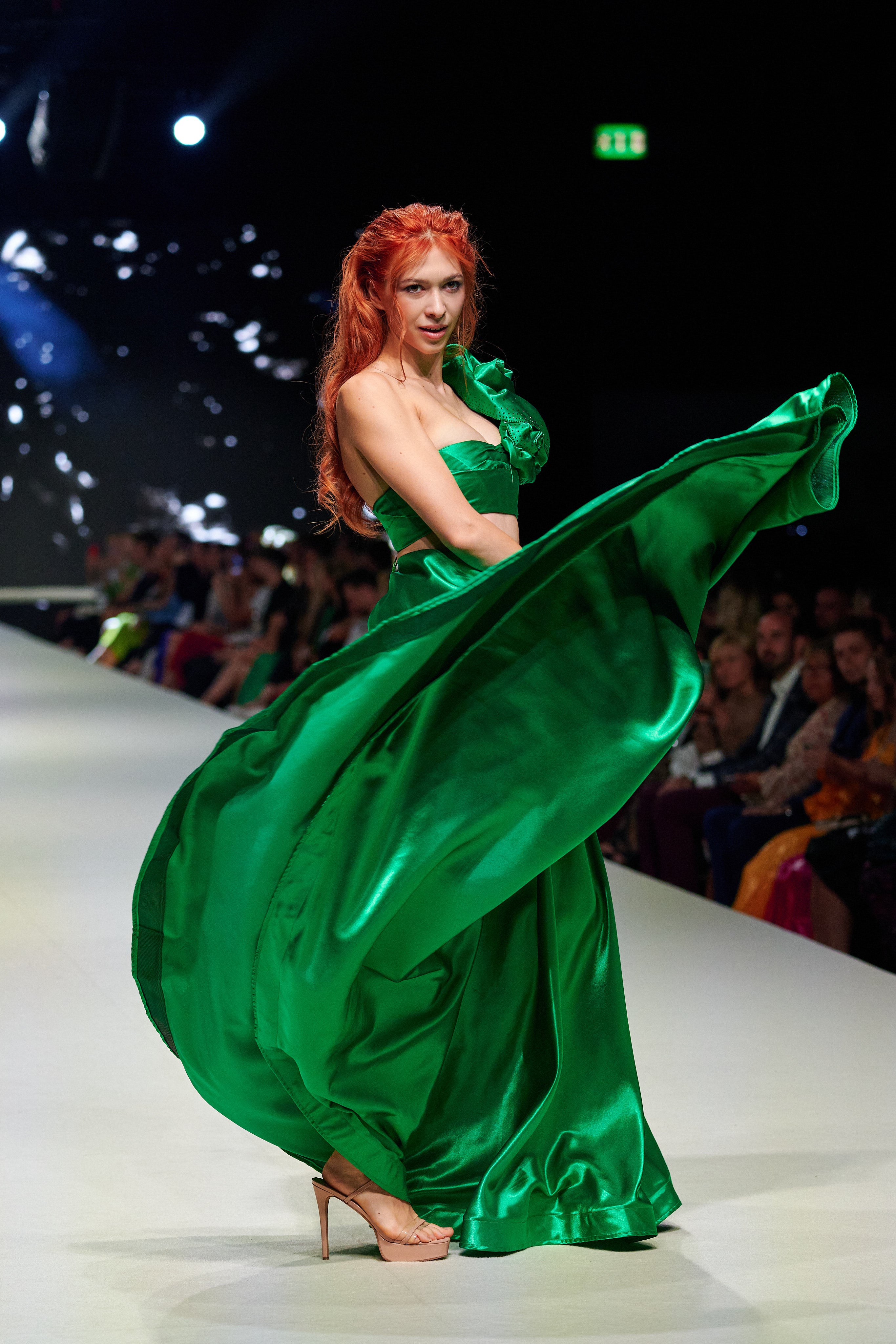 ZELENÉ DVOUDÍLNÉ ŠATY